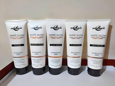 White Glow 5-Piece Facial Kit for All Skin Types - Image 2