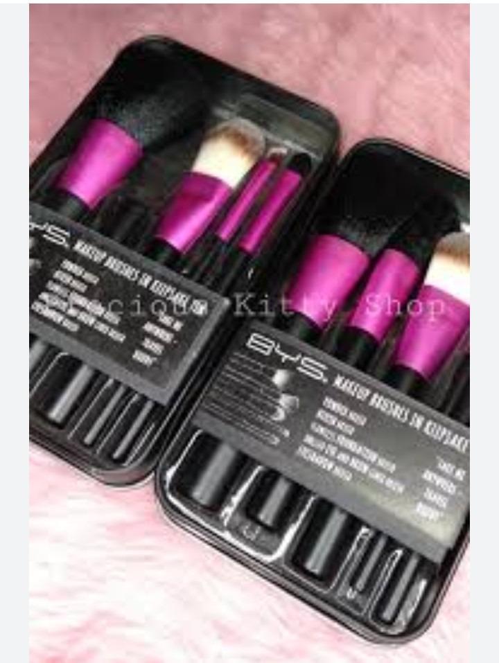 Stylish Makeup Brush Set for Bridesmaids & Daily Use